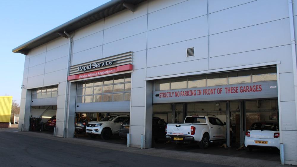 Images Nissan Service Centre Doncaster