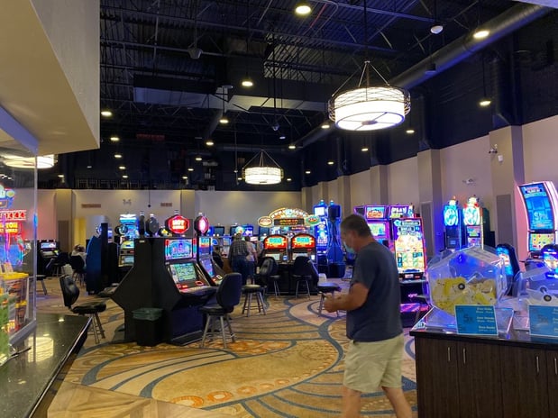 Images Hobey's Casino & Restaurants