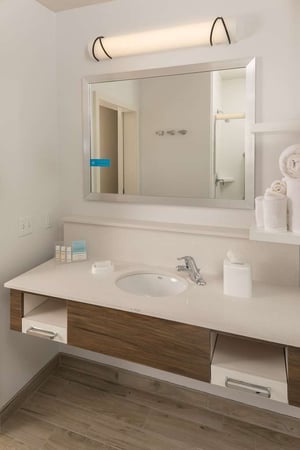 Images Hampton Inn & Suites Asheville Biltmore Village