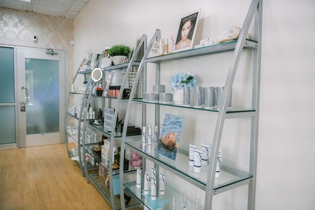 Images D’Modern Beauty Microblading, Lash, Skin Studio Laguna Niguel
