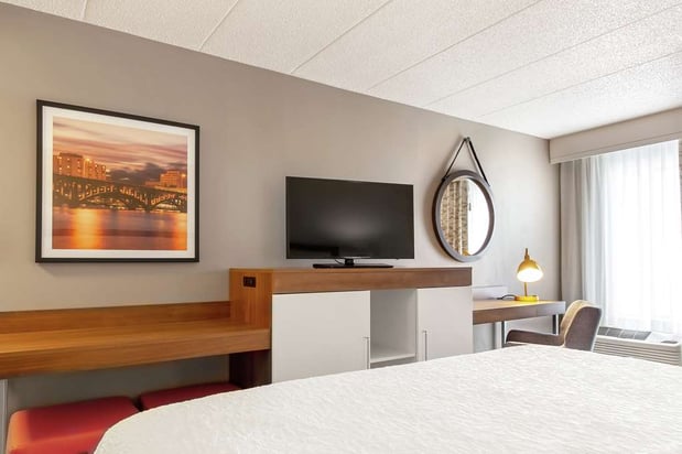 Images Hampton Inn by Hilton Rockford