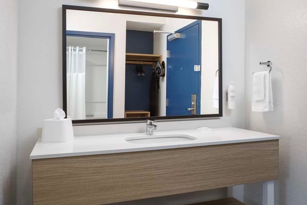 Images Spark by Hilton Miami Doral