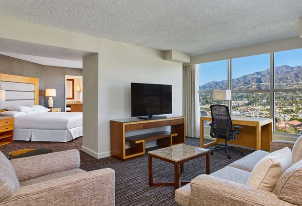 Images Hilton Los Angeles North/Glendale & Executive Meeting Ctr