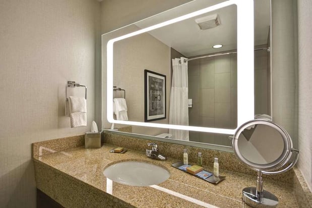 Images DoubleTree by Hilton Chicago Midway Airport