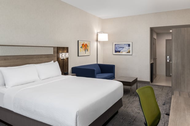 Images Holiday Inn Express & Suites Sacramento NE Cal Expo by IHG