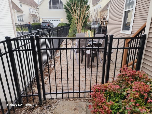 Images Superior Fence & Rail