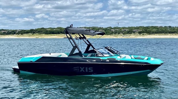 Images Nautical Boat Club - Lakeway