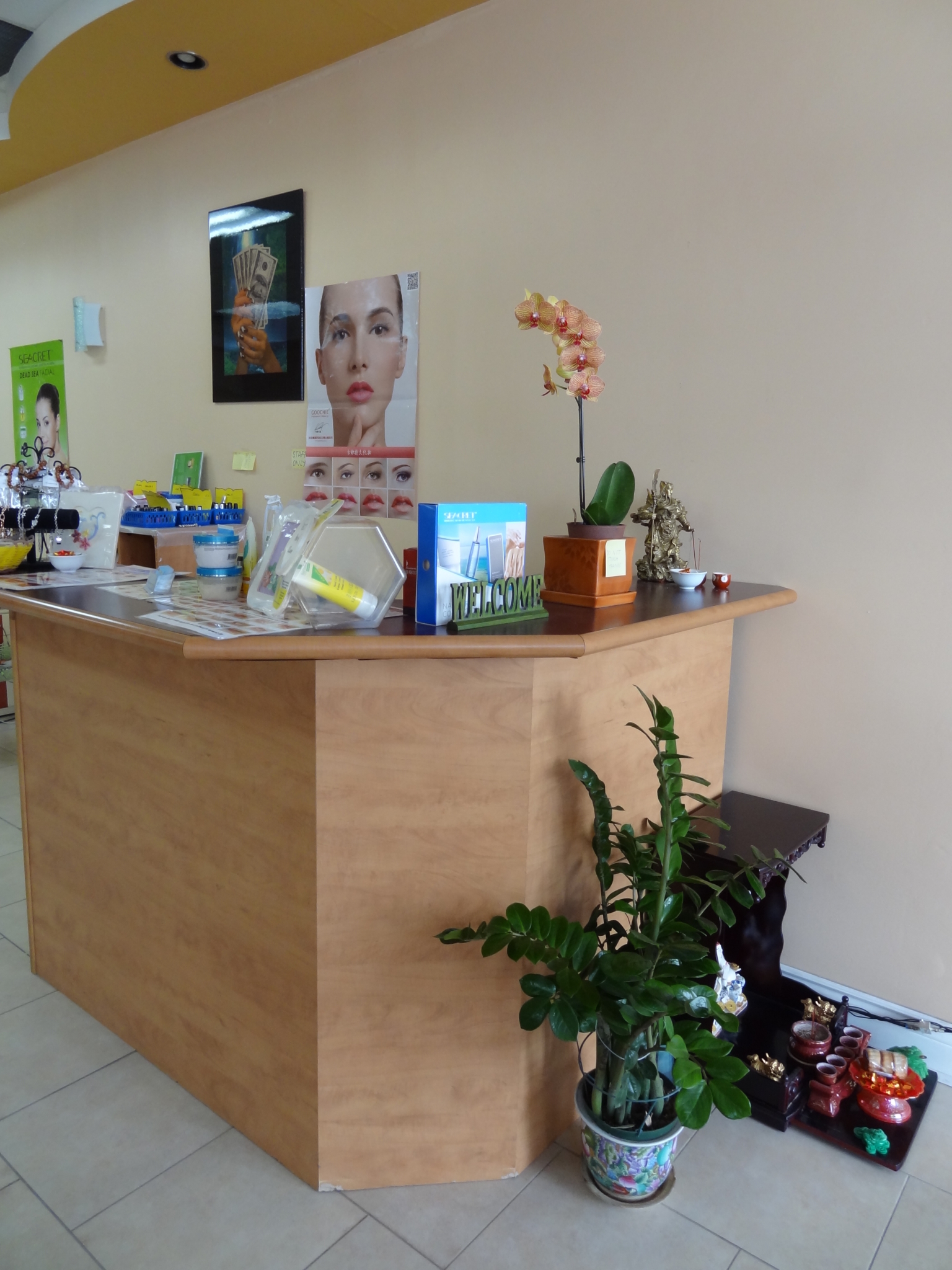 The Best Addresses For Manicure And Pedicure In Newmarket There Are 27 Results For Your Search Infobel Canada