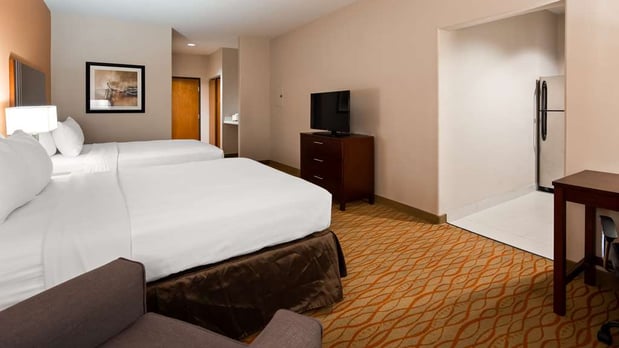 Images Best Western Plus Spring Inn & Suites