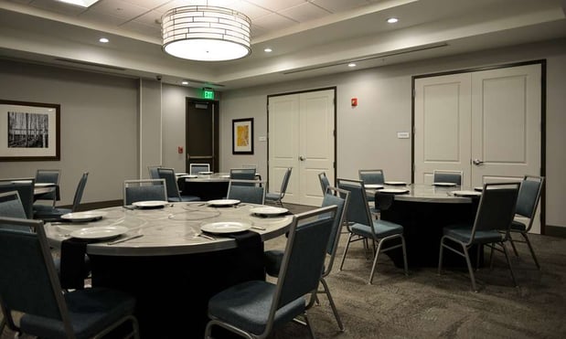 Images Hilton Garden Inn Louisville Mall of St. Matthews