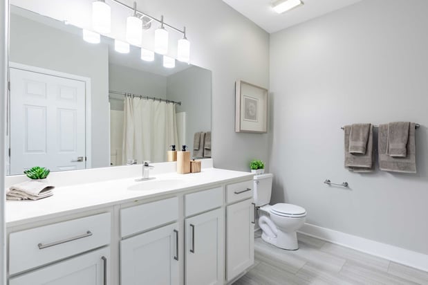 Images Pennbrook Station