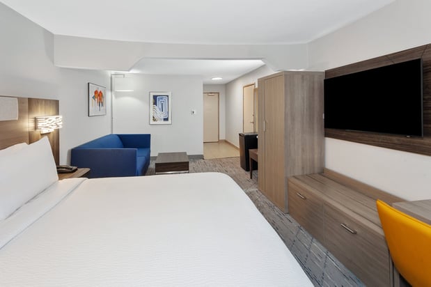 Images Holiday Inn Express & Suites Carmel North - Westfield by IHG