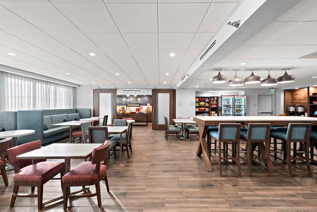 Images Hampton Inn by Hilton Los Angeles Airport