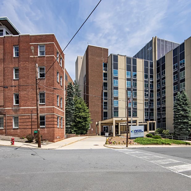 Images Lehigh Valley Hospital–Schuylkill S. Jackson Street