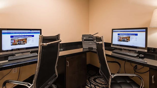 Images Best Western Plus Airport Inn & Suites