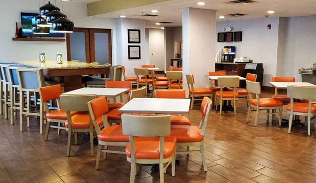 Images Hampton Inn Hillsville