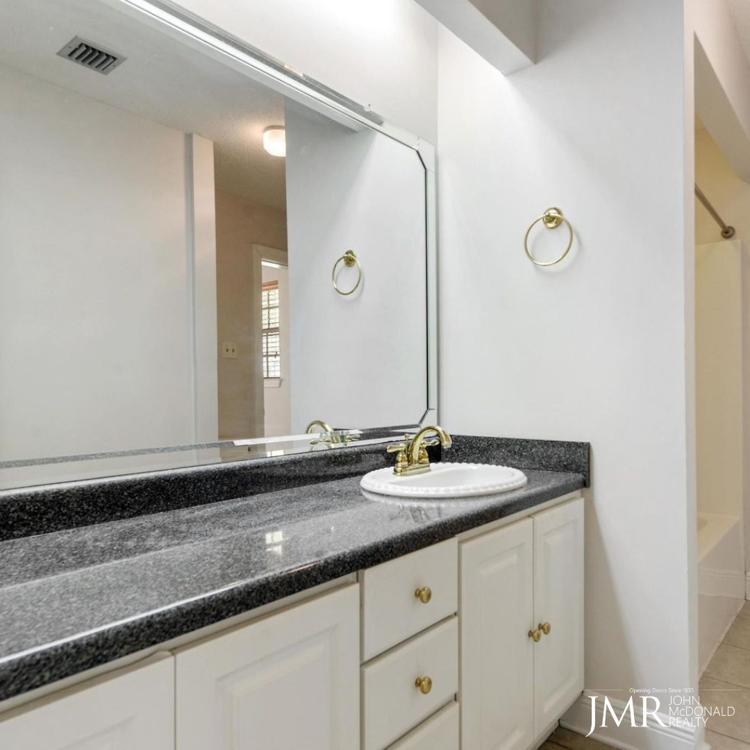 John McDonald Realty Image