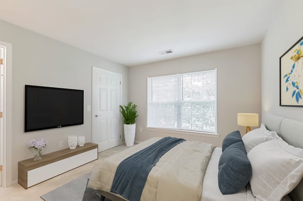 Images Eagle Rock Apartments at Freehold