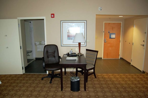 Images Hampton Inn & Suites Charlotte-Airport