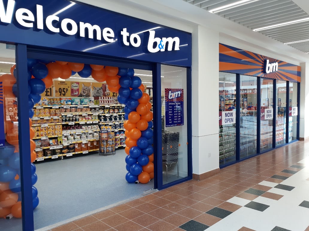 B&M's newest store opened its doors on Wednesday (13th March 2019) in Livingston. The B&M store is located in the heart of the town at the Almondvale Centre.