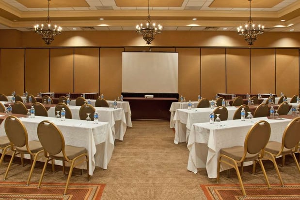 Images DoubleTree by Hilton Washington Meadow Lands Casino Area