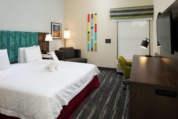 Images Hampton Inn Greensboro-Airport