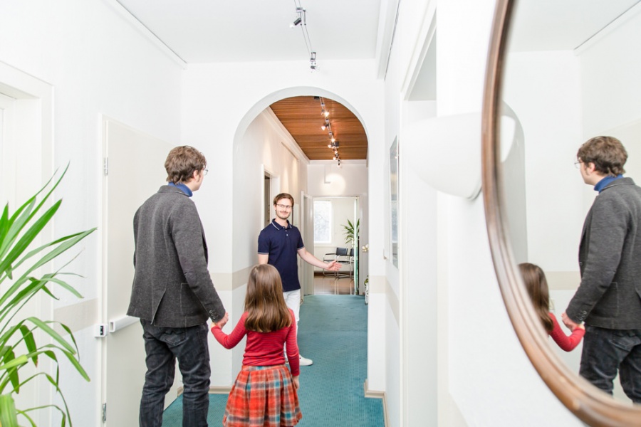 Dr. med. dent. Gergely Klinda-von Malinowski, Mariendorfer Damm 351 in Berlin