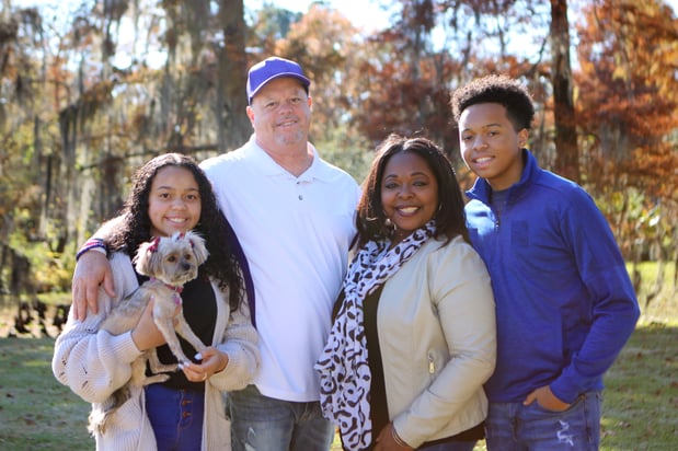 Images Tuwanna Guillory-August: Allstate Insurance