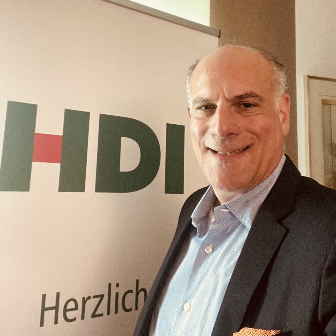 HDI Versicherungen: Johannes-Cornelius Adari, Mundsburger Damm 29 in Hamburg