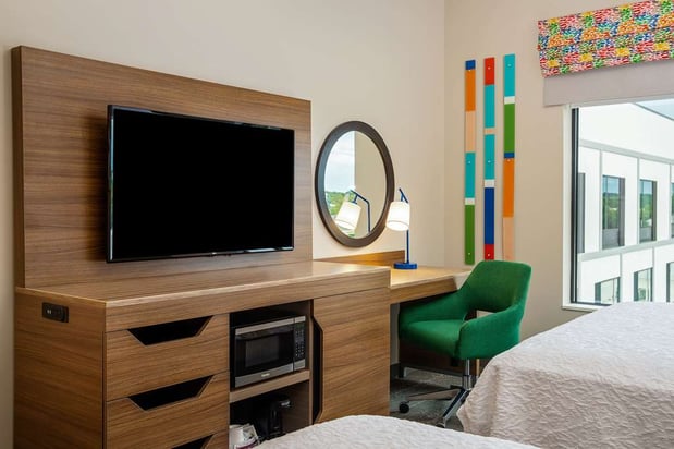 Images Hampton Inn & Suites Raleigh Midtown
