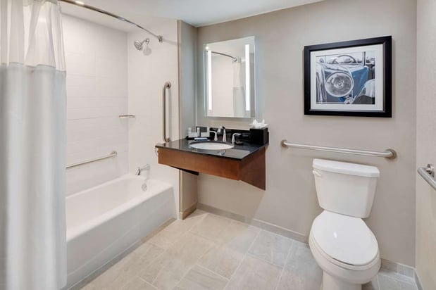 Images Embassy Suites by Hilton Detroit Troy Auburn Hills