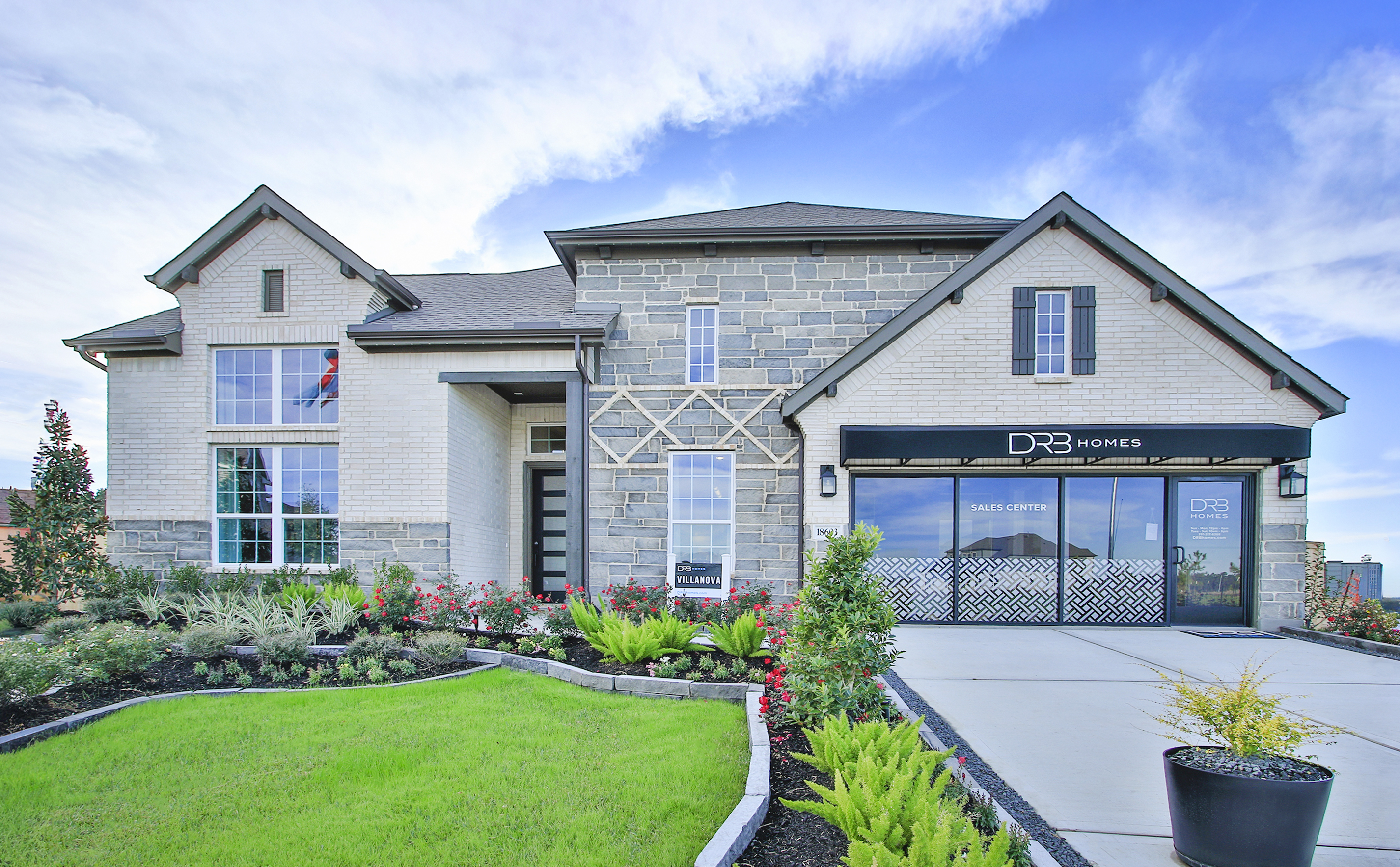 DRB Homes Sundance Cove Logo