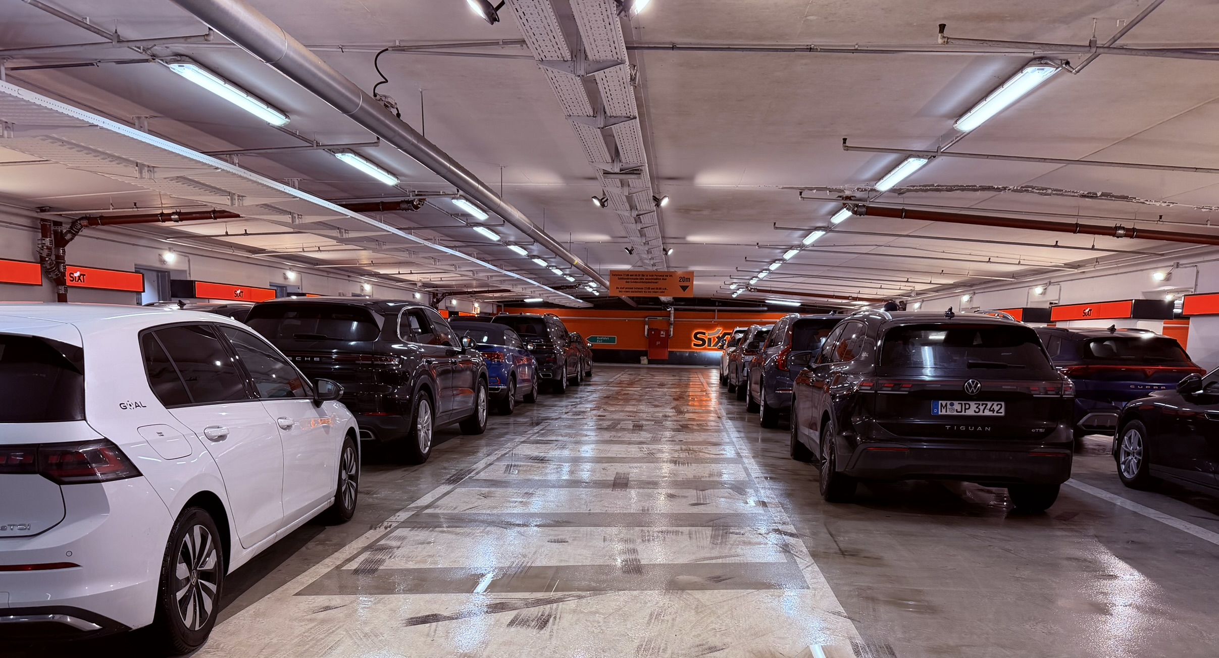 Bild 10 SIXT Car Return Frankfurt Airport in Frankfurt am Main