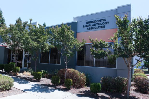 Images Endodontic and Implantology Associates