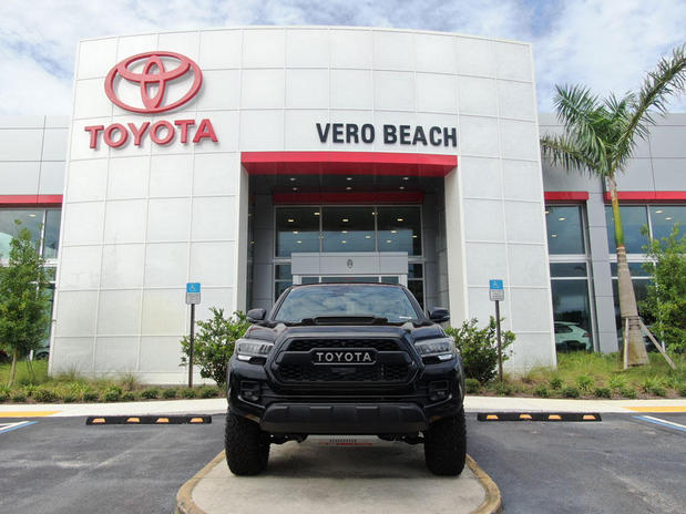 Images Toyota of Vero Beach