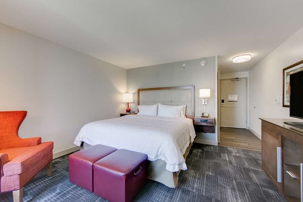 Images Hampton Inn & Suites North Houston Spring