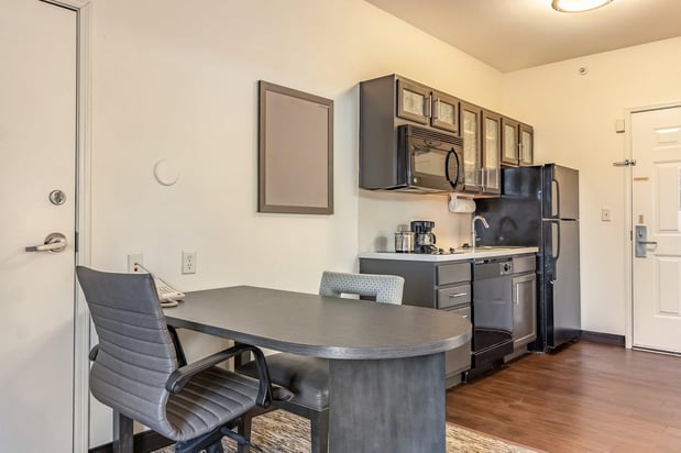 Images Candlewood Suites Lincoln by IHG