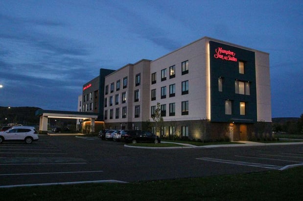 Images Hampton Inn & Suites Olean
