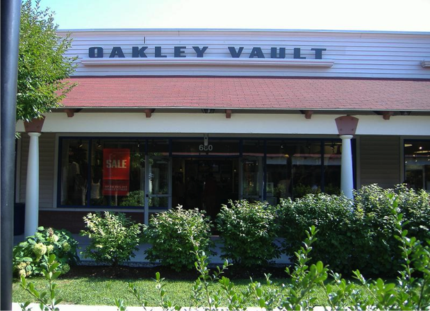 oakley vault wrentham outlets