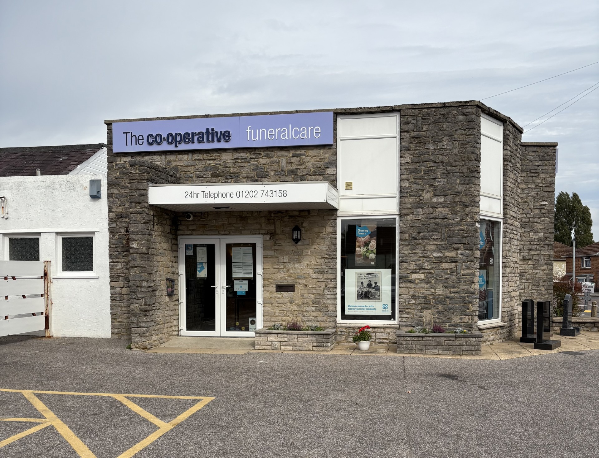 Images Co-op Funeralcare, Parkstone