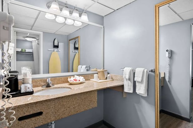 Images SureStay Plus by Best Western Brandywine Valley