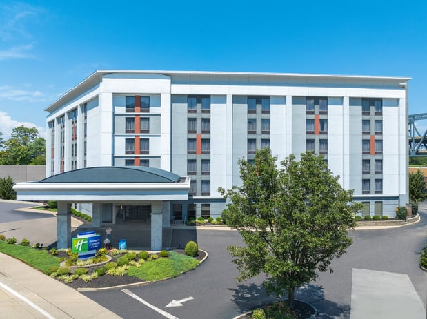 Images Holiday Inn Express & Suites Cincinnati Riverfront by IHG