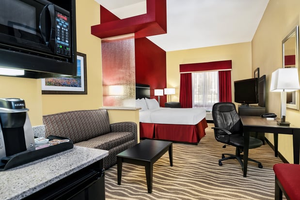 Images Holiday Inn Express & Suites Cotulla by IHG