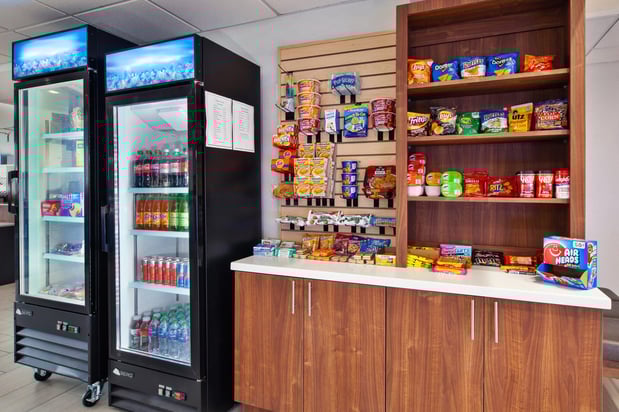 Images Holiday Inn Express & Suites Warrenton by IHG