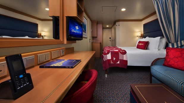 Images Disney Cruise Line, Port Canaveral Terminals