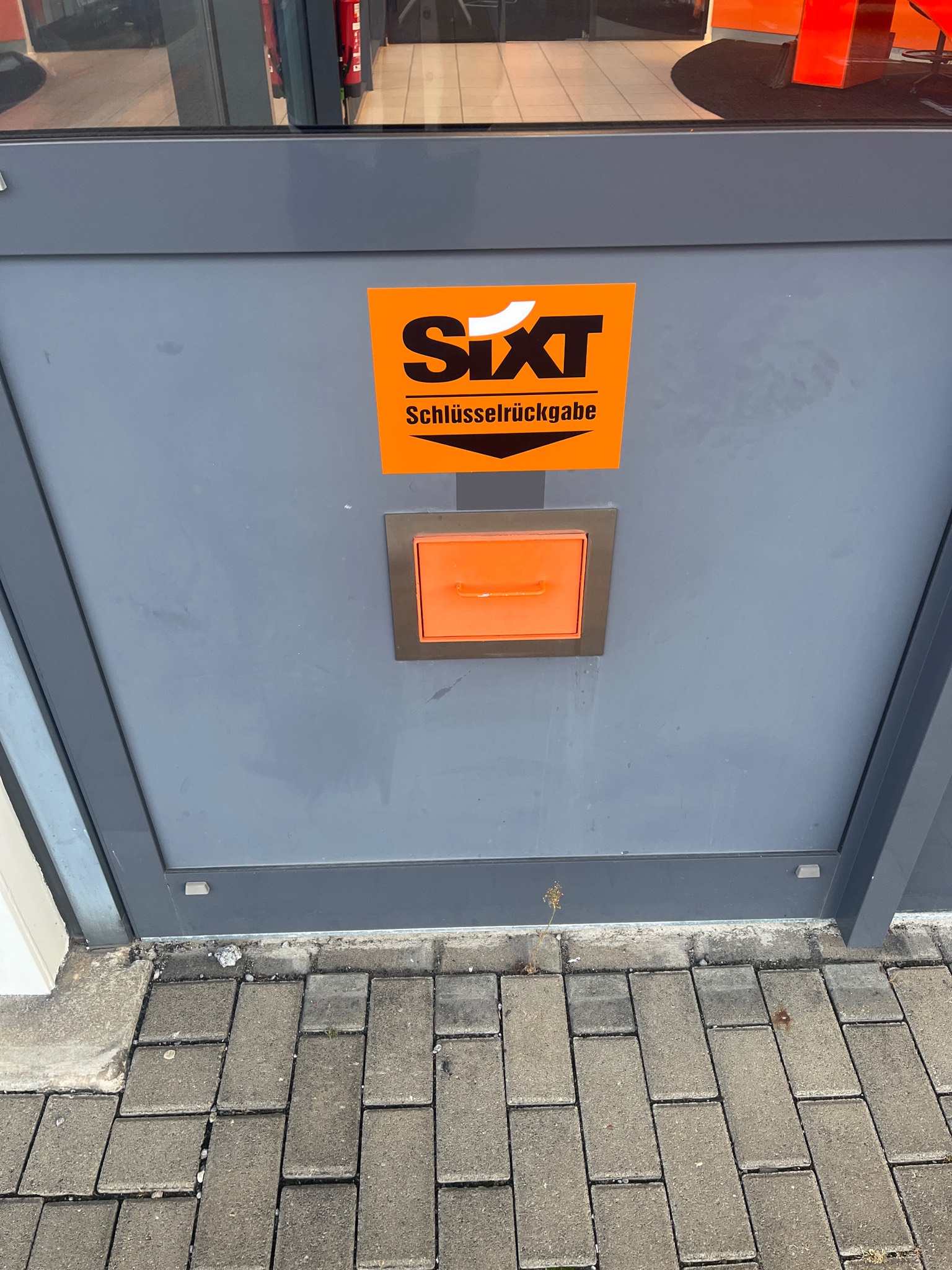 SIXT Autovermietung Mönchengladbach, Lehmkuhlenweg 8 in Mönchengladbach