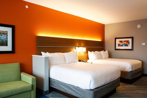 Images Holiday Inn Express & Suites Louisville Downtown by IHG