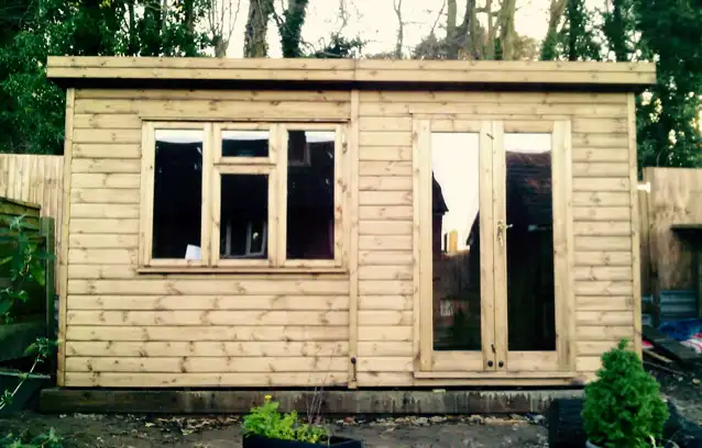 Images Herts Garden Buildings