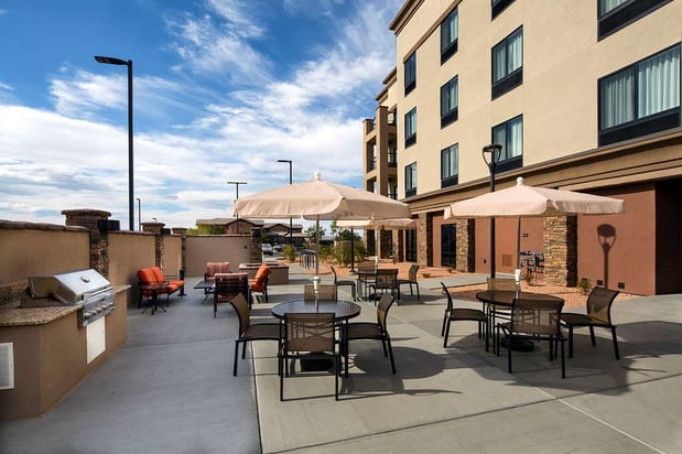 Images Hampton Inn & Suites Page - Lake Powell