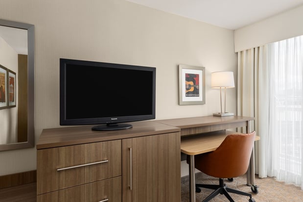 Images Holiday Inn Nashville-Vanderbilt (Dwtn) by IHG